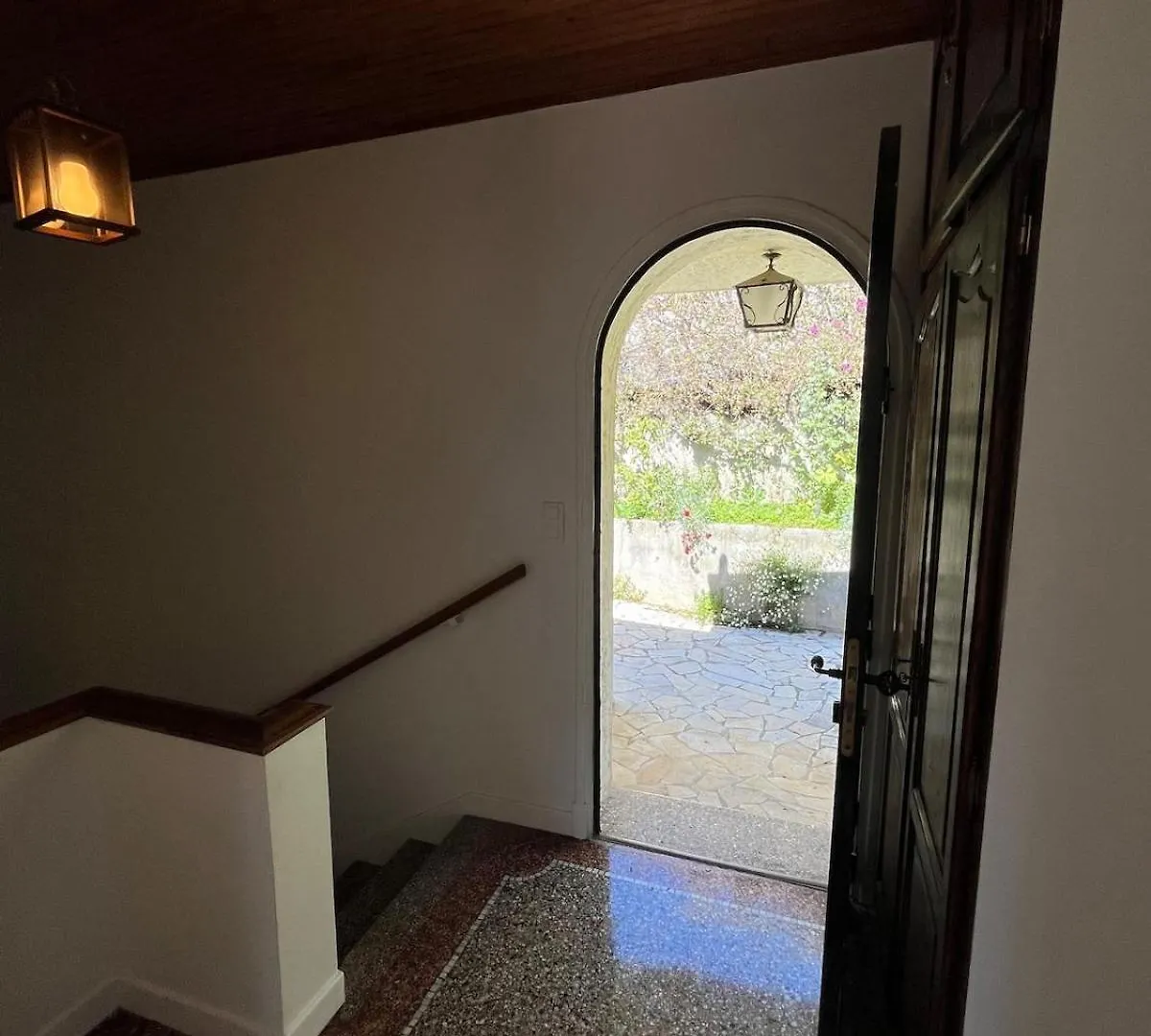 הוילה ניס Seaside Jungle Retreat וילה