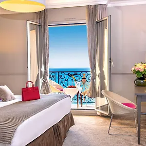 3* מלון Le Royal Promenade Des